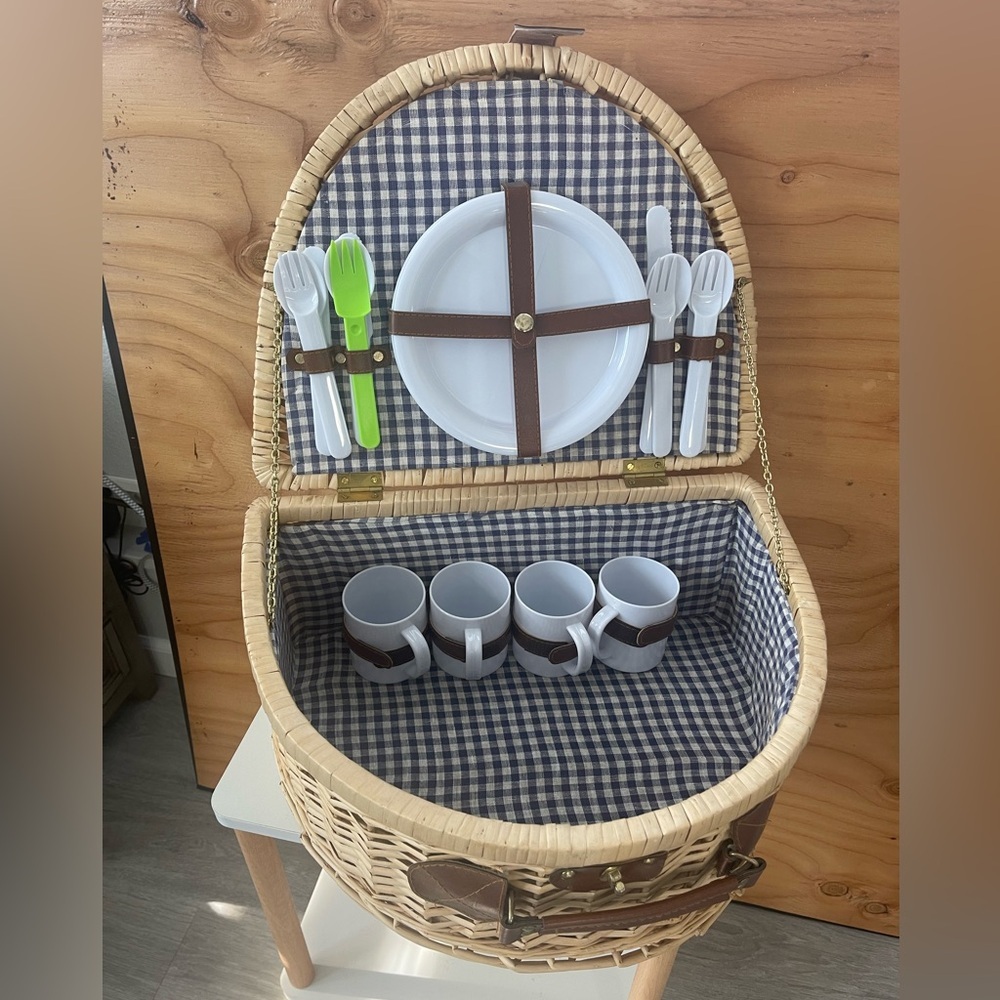 Vintage Wicker Picnic Basket Half Moon Shape- Plates, Cups and Cutlery Included